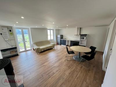 Appartement - 77 m² - 3 pièces