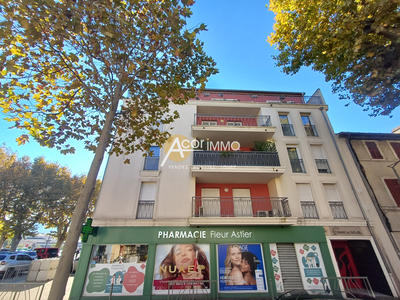 Local commercial - 332 m²