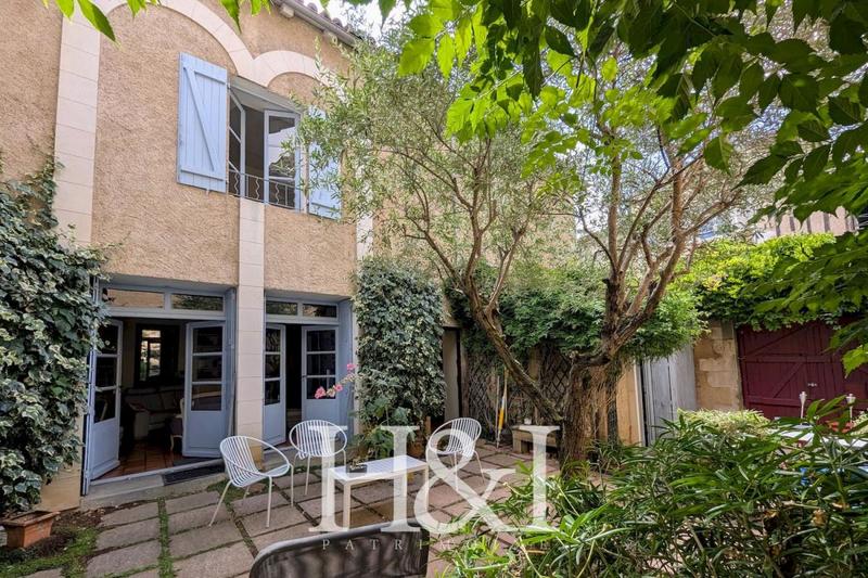 Propriété - 193 m² - 11 pièces