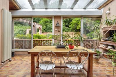 Maison - 328 m² - 9 pièces