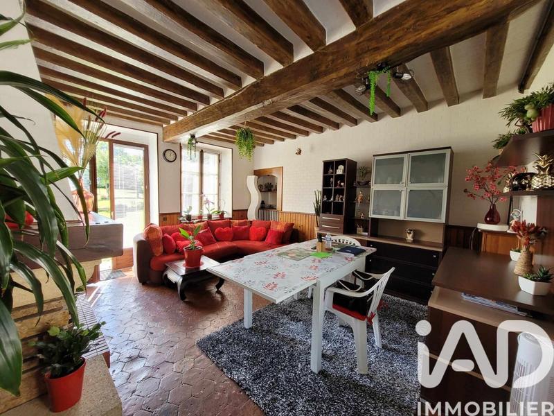 Maison - 99 m² - 5 pièces
