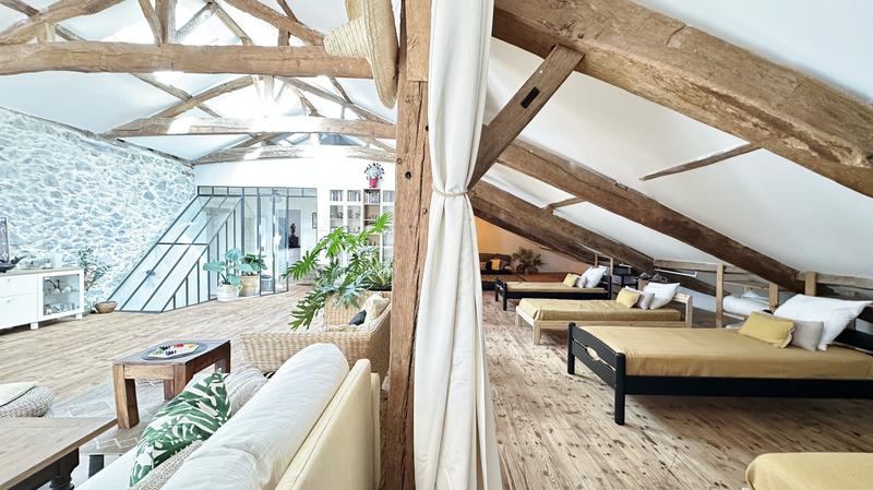 Maison - 312 m² - 9 pièces