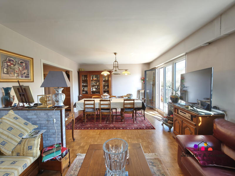 Appartement - 86 m² - 4 pièces