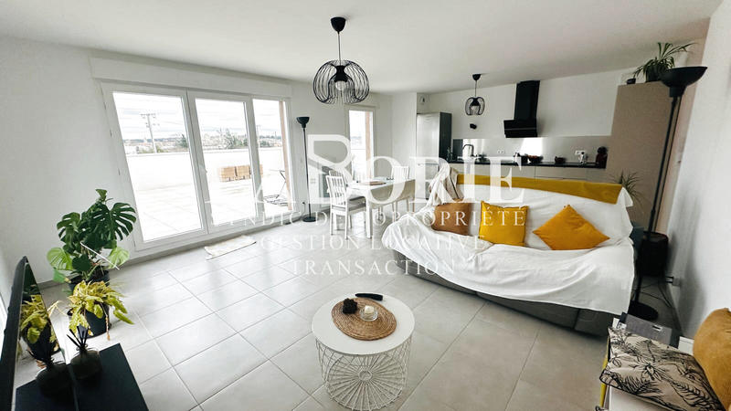 Appartement - 94 m² - 5 pièces