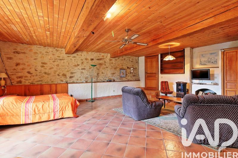 Maison - 275 m² - 10 pièces