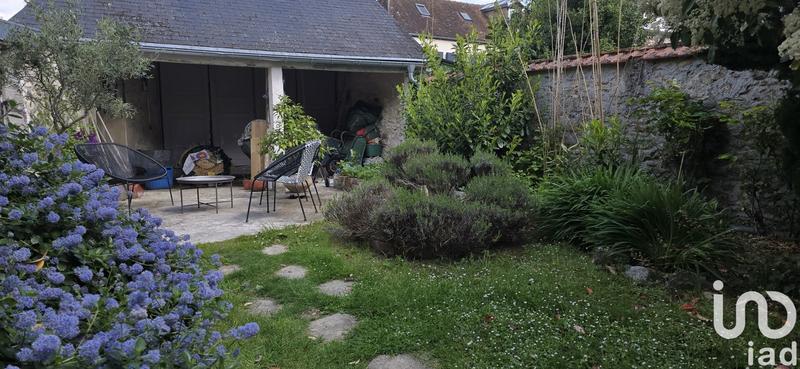 Maison - 205 m² - 9 pièces