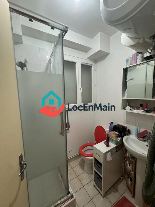 Studio - 25 m² - 1 pièce