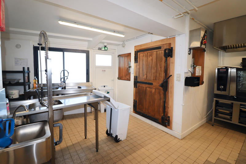 Local commercial - 169 m²