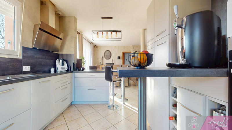 Maison - 165 m² - 7 pièces