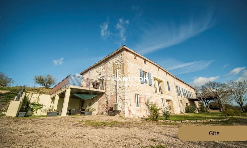 Longère - 269 m² - 9 pièces