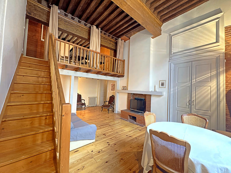 Appartement - 100 m² - 3 pièces