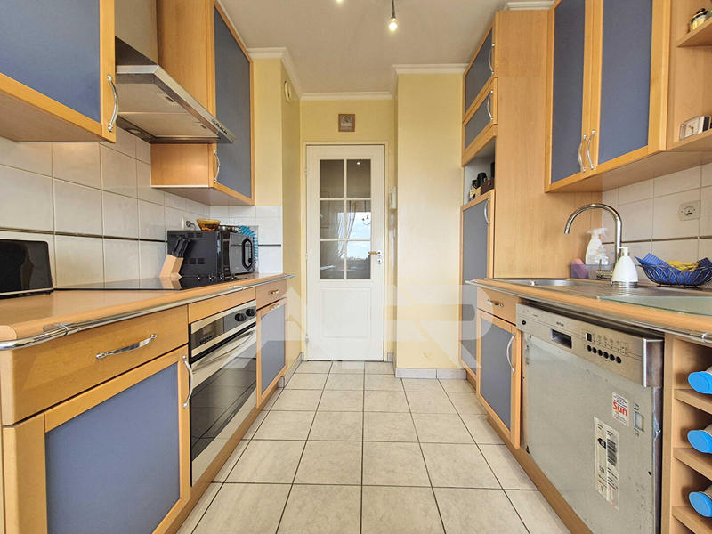 Appartement - 92 m² - 5 pièces