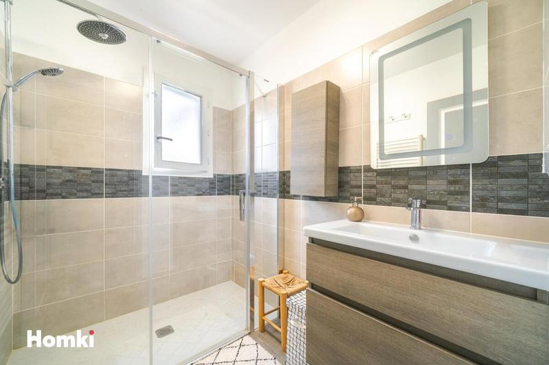 Maison - 96 m² - 5 pièces