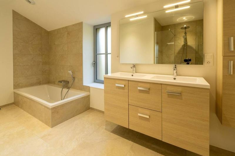 Maison - 92 m² - 6 pièces