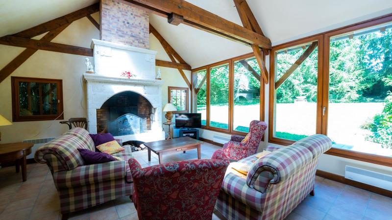 Maison - 660 m² - 16 pièces