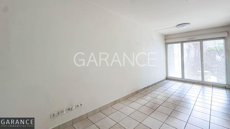 Bureau - 100 m² - 4 pièces