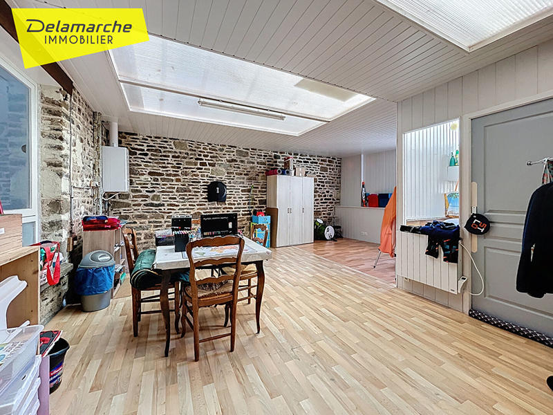 Maison - 102 m² - 5 pièces