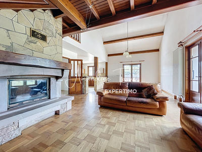 Maison - 163 m² - 5 pièces