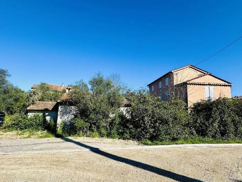 Propriété - 300 m² - 15 pièces