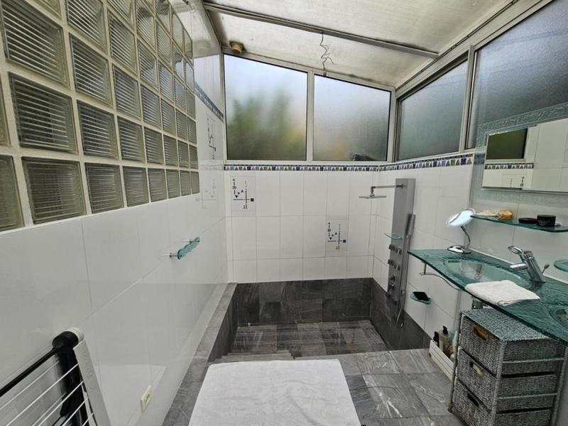 Maison - 137 m² - 4 pièces