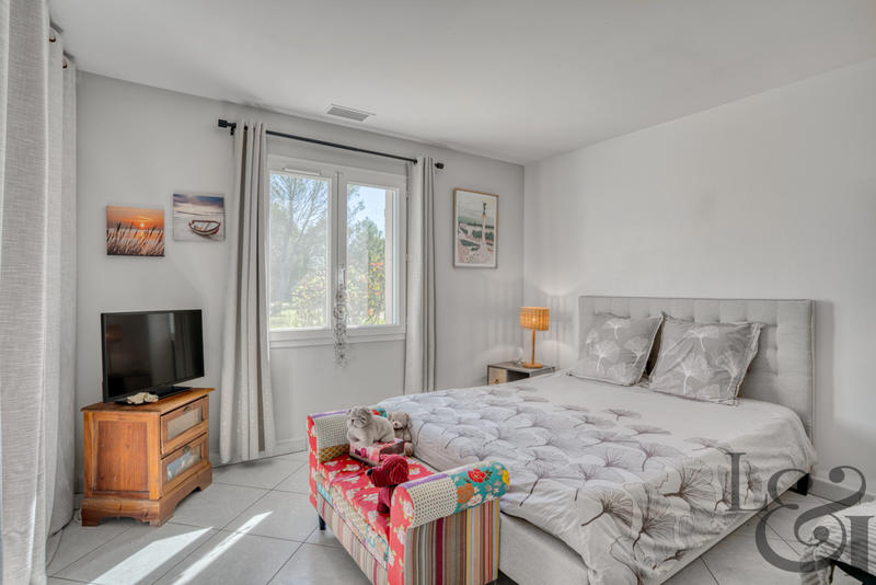 Maison - 182 m² - 7 pièces