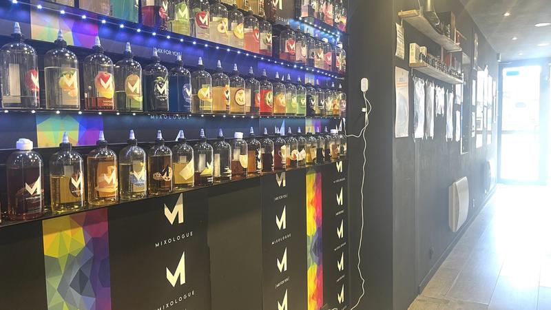 Local commercial - 65 m² - 4 pièces