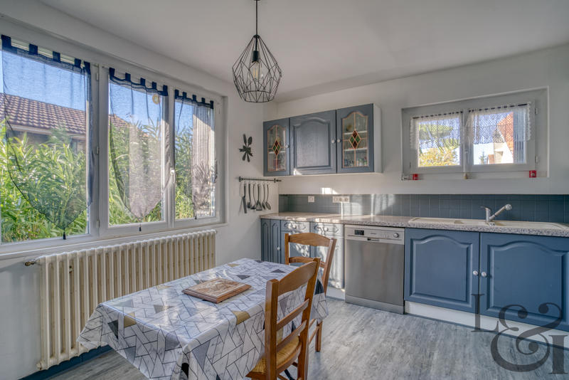 Maison - 140 m² - 6 pièces