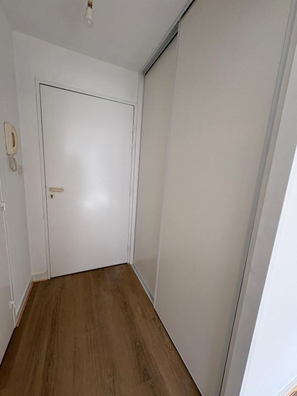 Studio - 18 m² - 2 pièces
