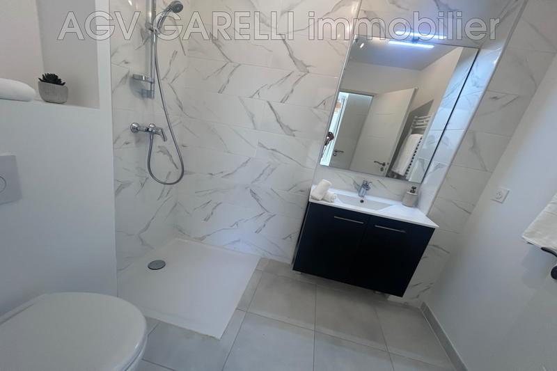 Appartement - 94 m² - 4 pièces