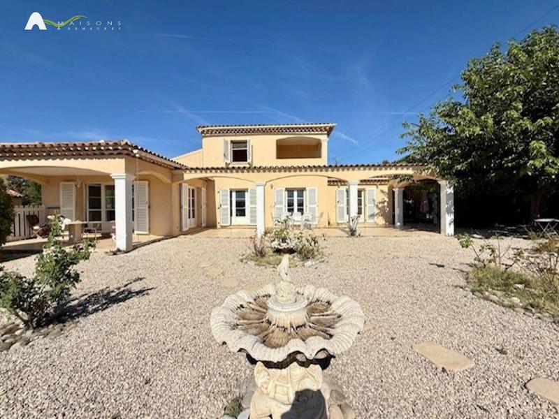 Villa - 169 m² - 5 pièces