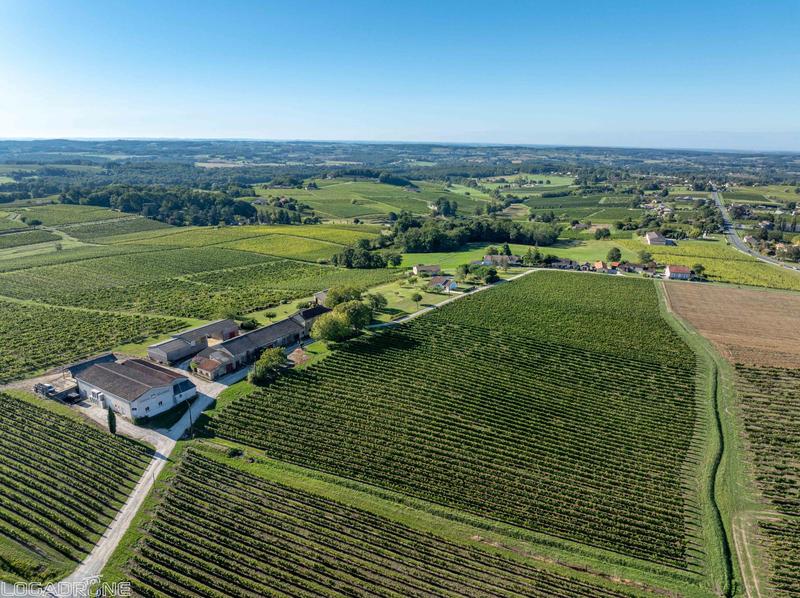 Maison traditionnelle - 200 m² - 8 pièces