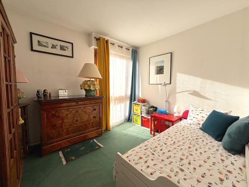 Appartement - 92 m² - 5 pièces