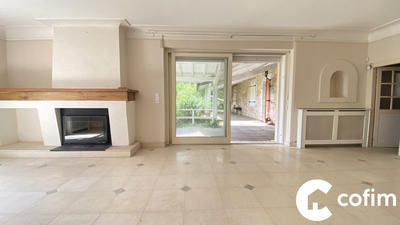 Maison ancienne - 373 m² - 10 pièces