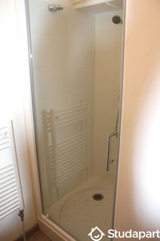 Chambre - 9 m² - 1 pièce