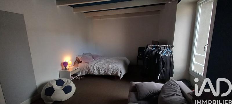 Maison - 213 m² - 9 pièces