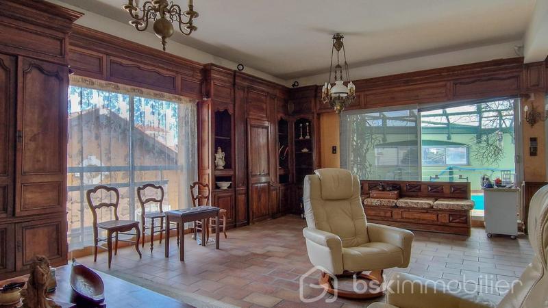 Appartement - 176 m² - 6 pièces