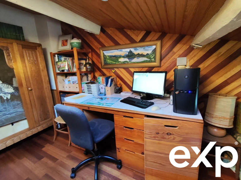 Maison - 248 m² - 6 pièces