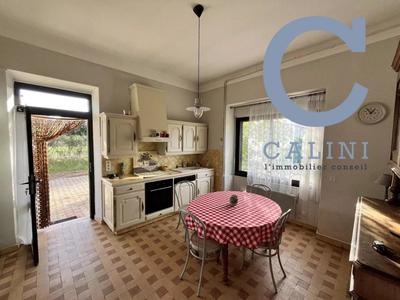 Villa - 139 m² - 6 pièces