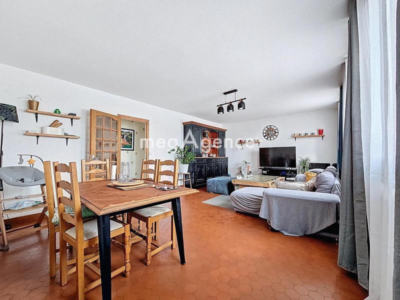 Maison - 84 m² - 5 pièces
