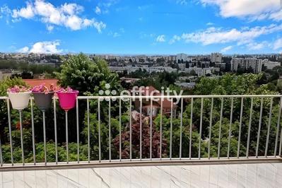 Maison - 200 m² - 7 pièces