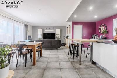 Maison - 150 m² - 7 pièces