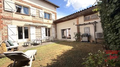 Maison - 245 m² - 7 pièces