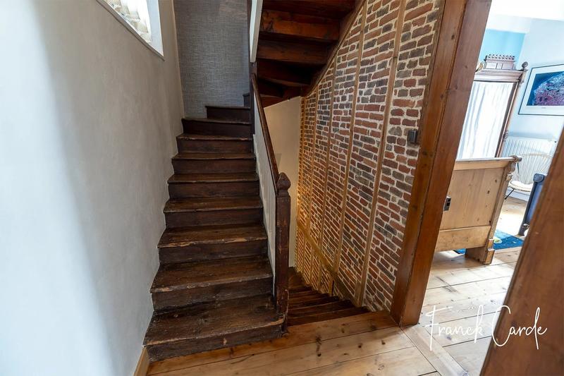 Maison - 198 m² - 8 pièces