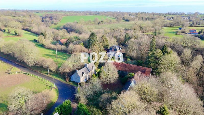 Maison - 231 m² - 10 pièces