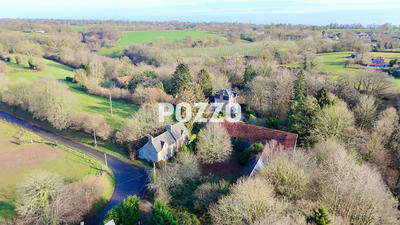 Maison - 231 m² - 10 pièces