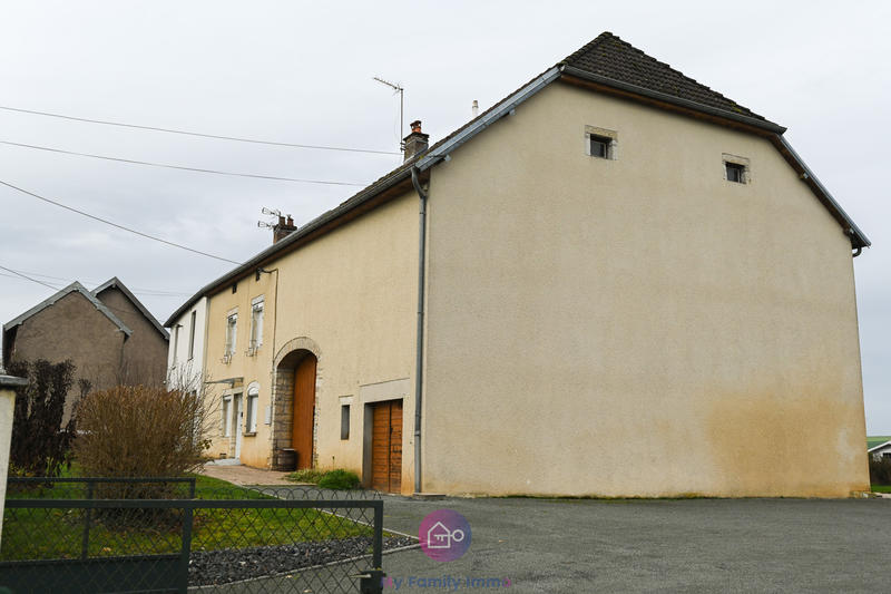 Maison de village - 131 m² - 5 pièces