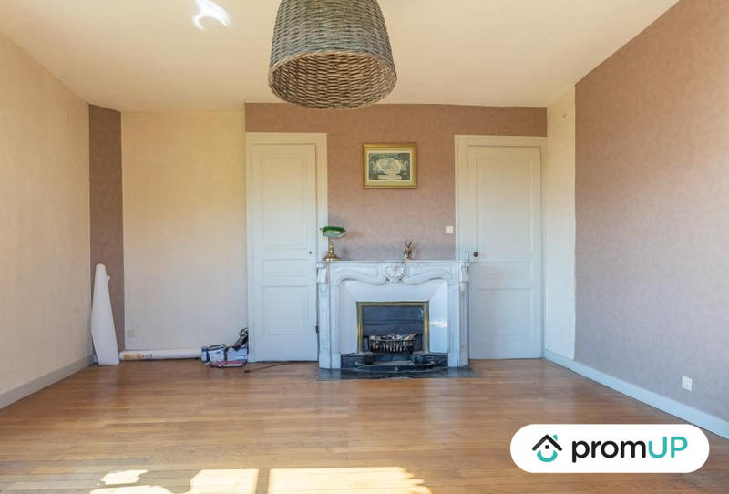 Maison - 320 m² - 111 pièces