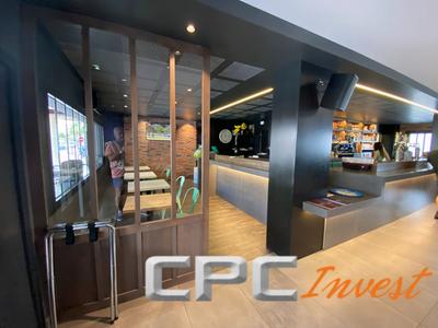 Local commercial - 276 m²