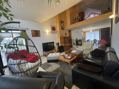 Maison - 168 m² - 7 pièces