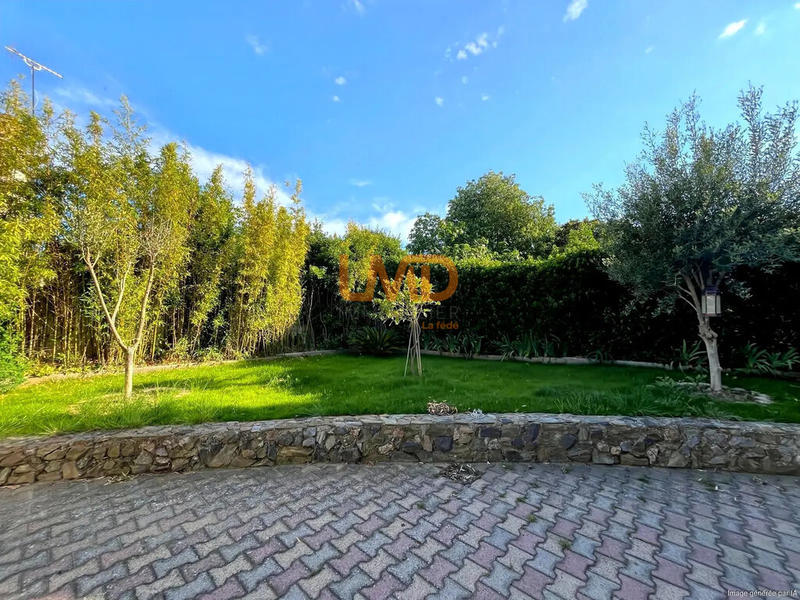 Maison - 160 m² - 8 pièces